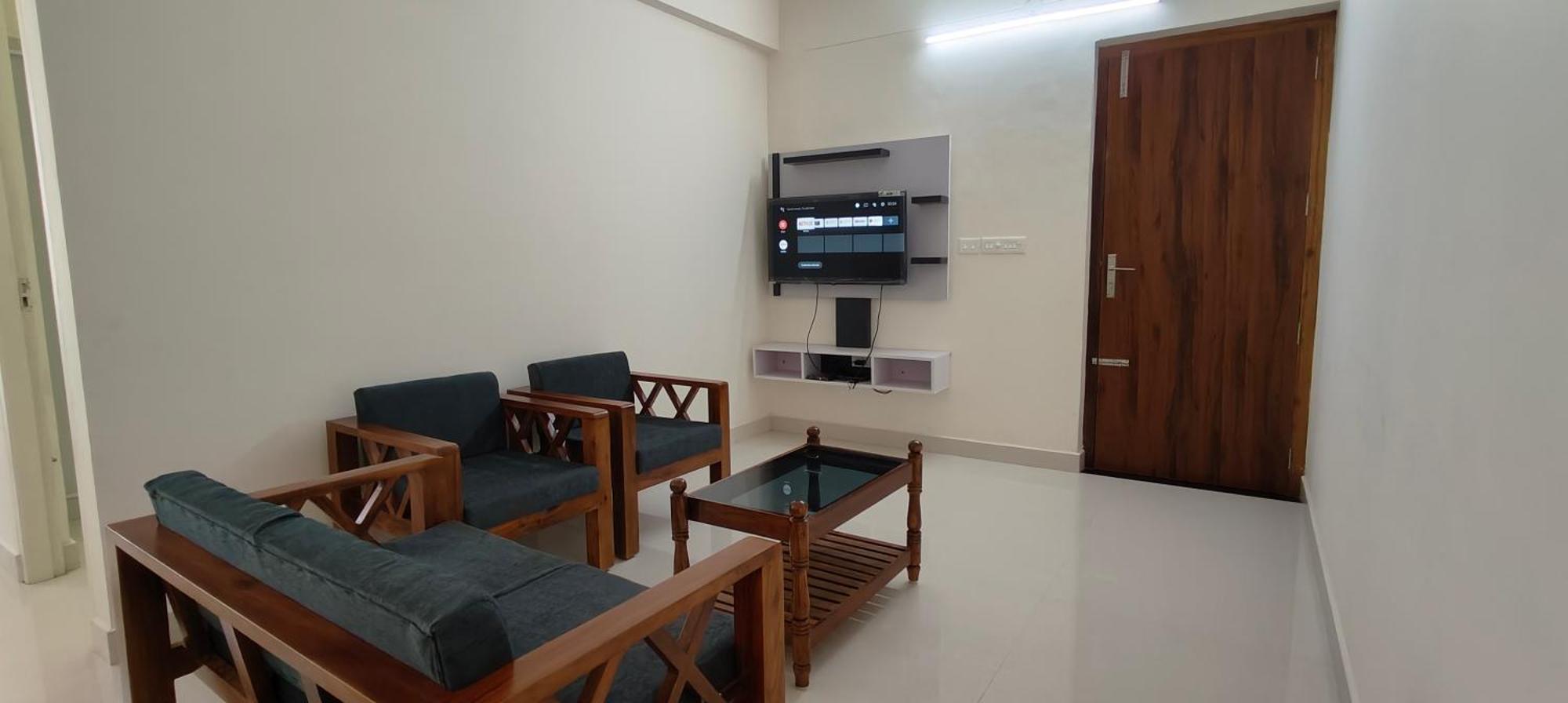 Hobiz Serviced Apartments Chalakuzhy Nr Medical College Trivandrum Thiruvananthapuram ภายนอก รูปภาพ
